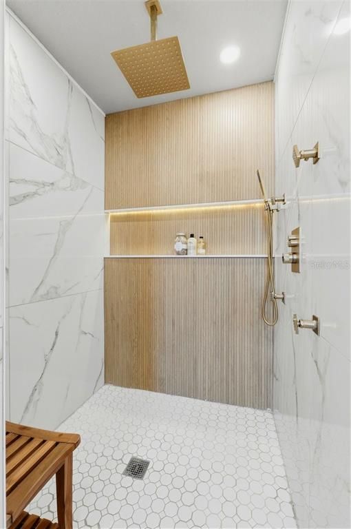 Bathroom, Interior, Marble Walls, Recessed Lighting