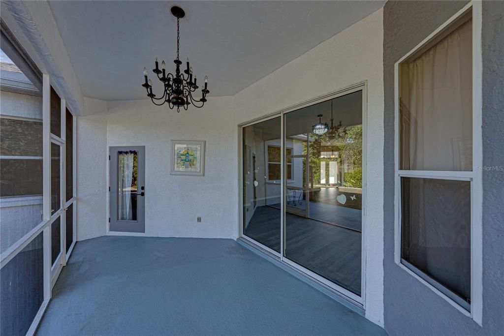 Chandelier, Interior