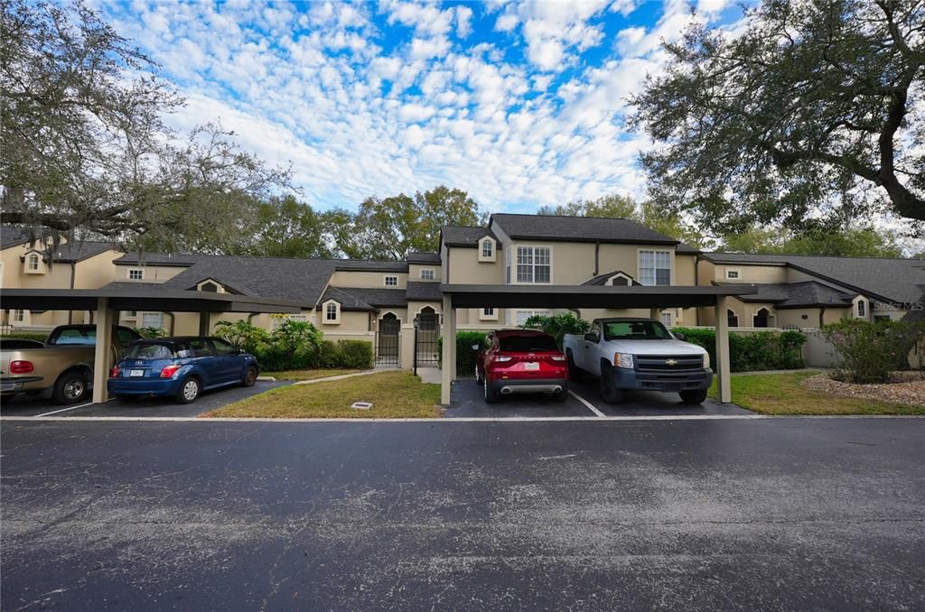 Attached, Exterior, Facade, Ranch