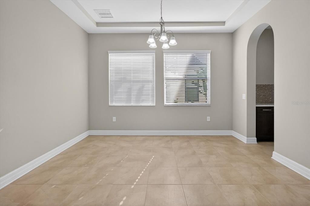 Chandelier, Empty room, Interior, Pendant Lights