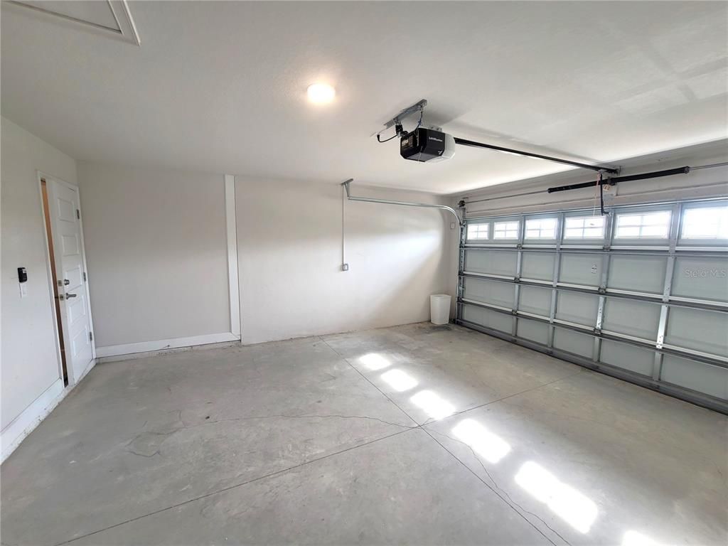 Garage, Interior, Recessed Lighting