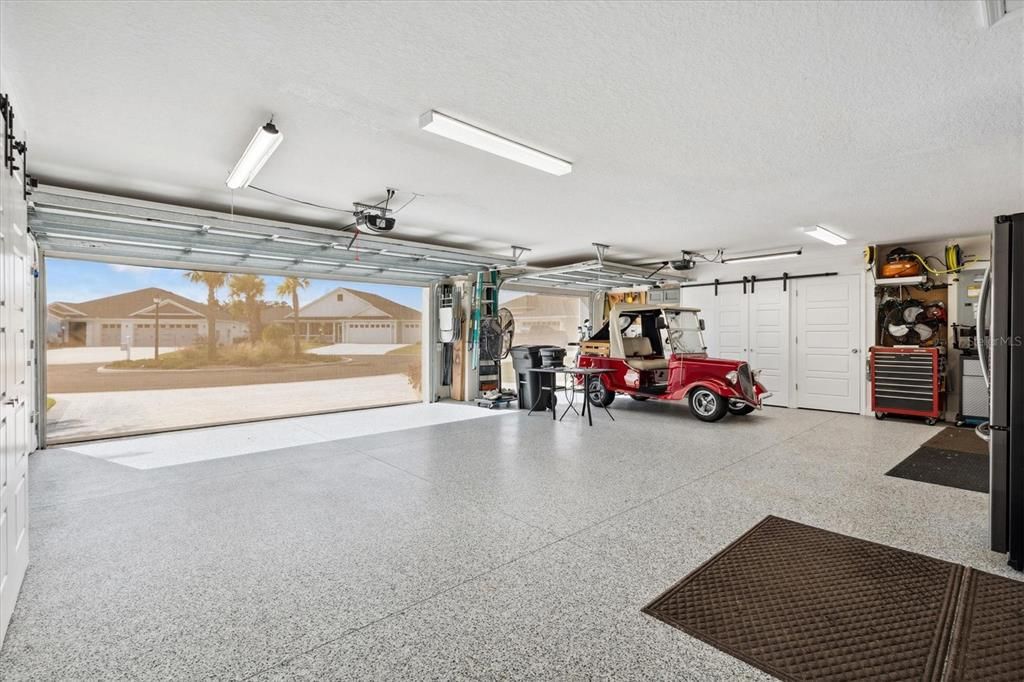 Garage, Interior