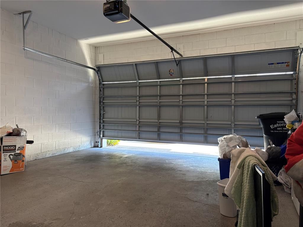 Garage, Interior