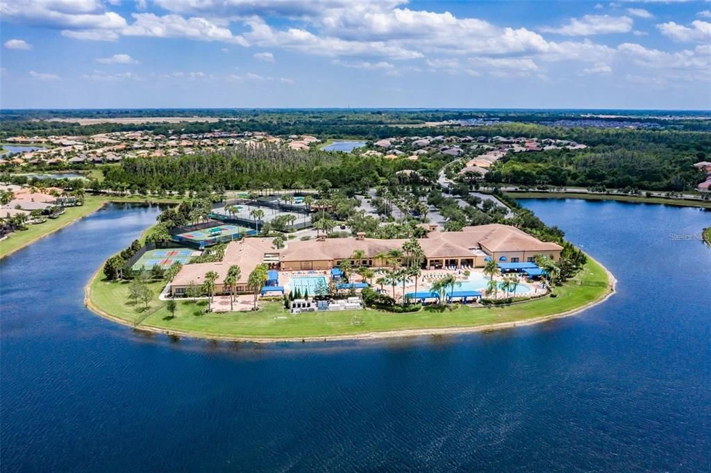 Exterior, Pool, Water