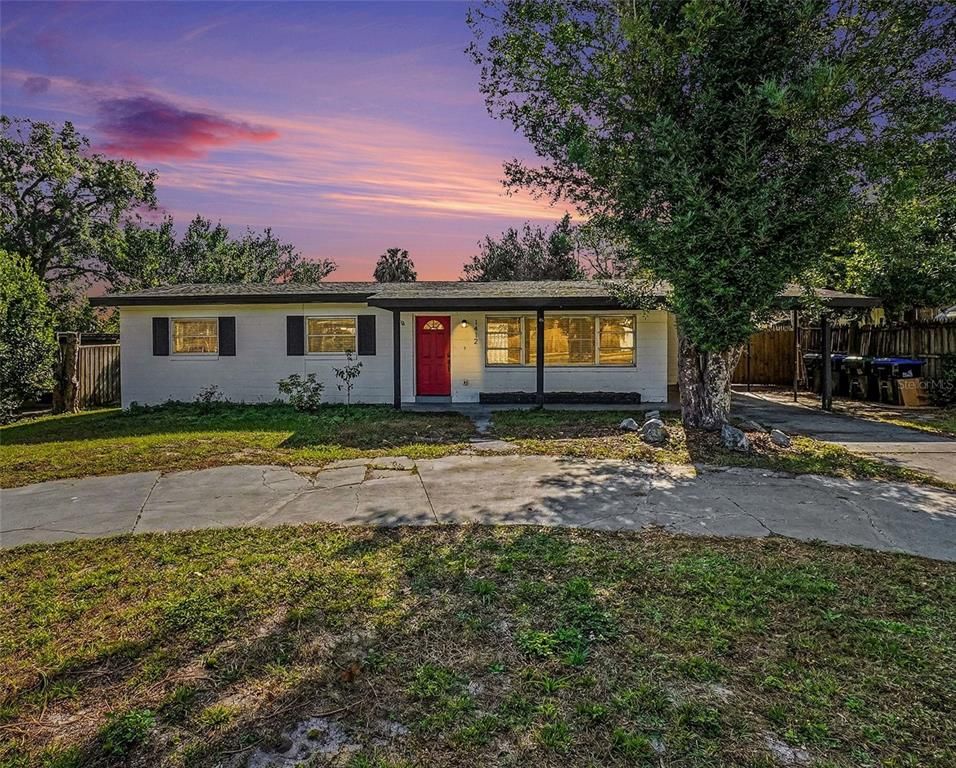 Backyard, Exterior, Facade, Ranch