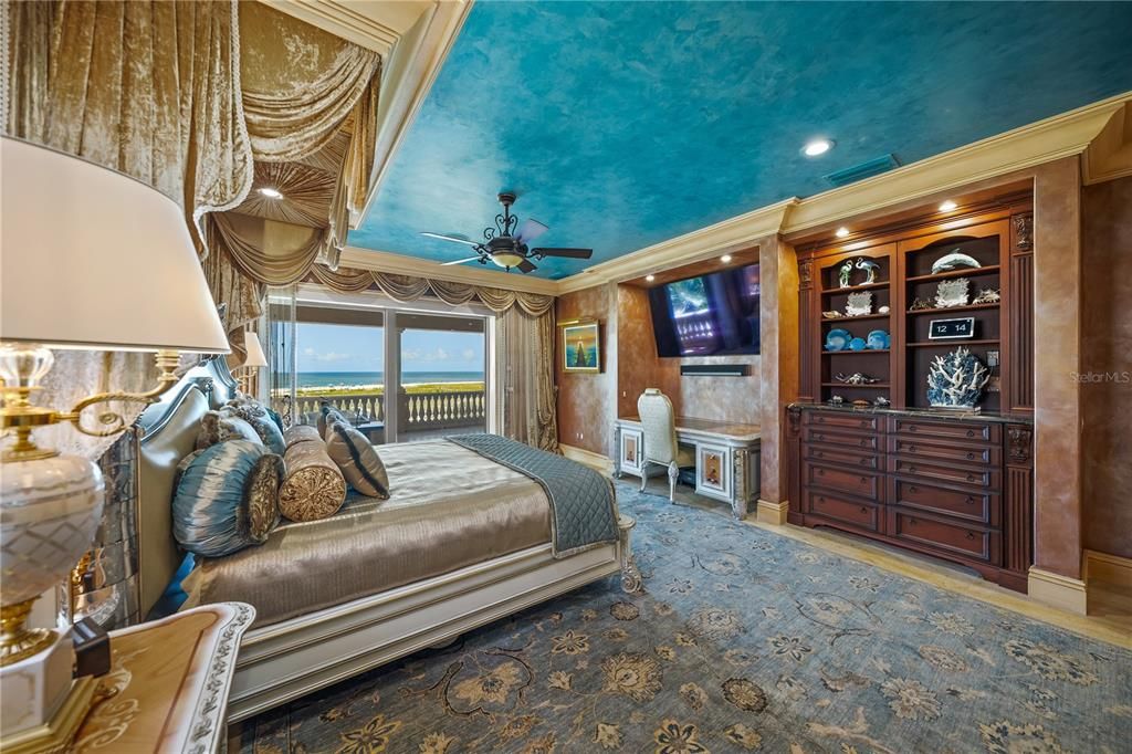 Bedroom, Interior, Recessed Lighting, Water