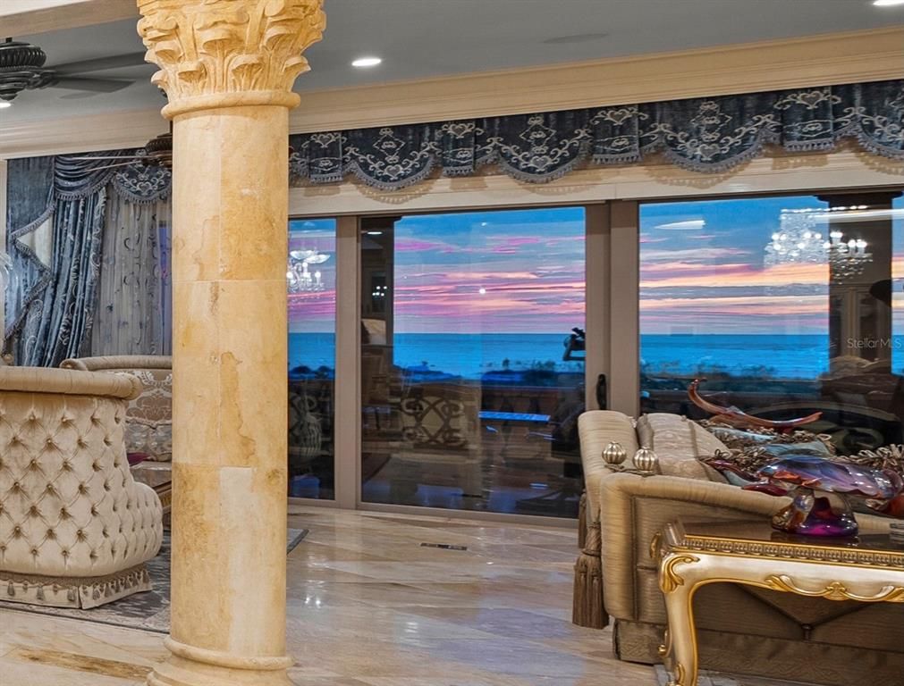 Chandelier, Interior, Recessed Lighting, Water