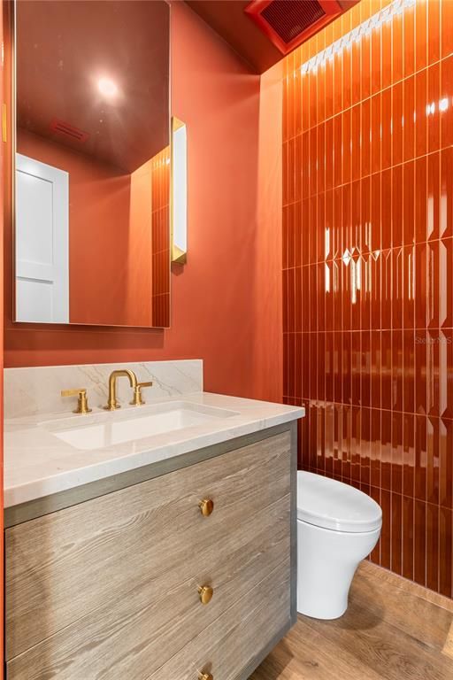 Bathroom, Interior, Recessed Lighting, Wood Texture Flooring