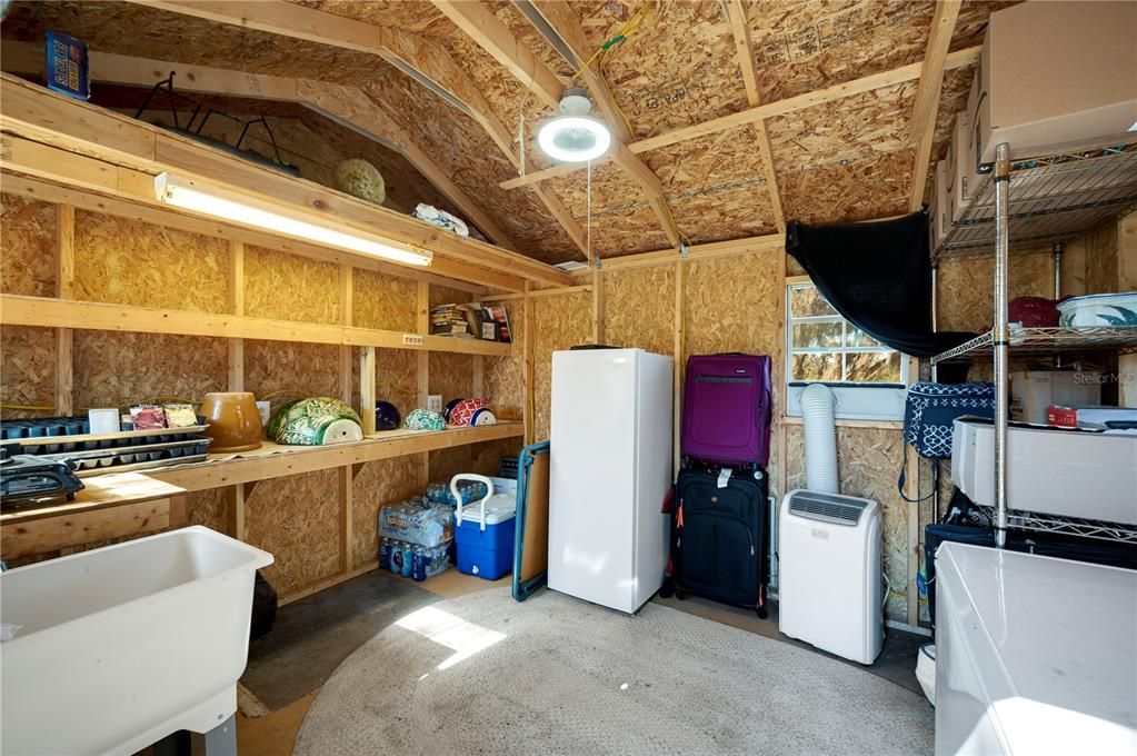 Interior, Washer, Wooden Beams, Wooden Ceilings