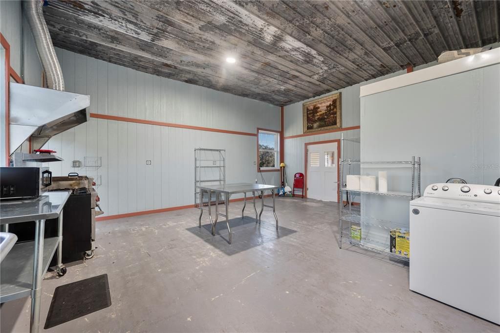 Interior, Recessed Lighting, Washer, Wooden Ceilings