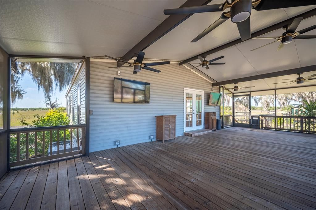 Interior, Sun Room, Wood Texture Flooring
