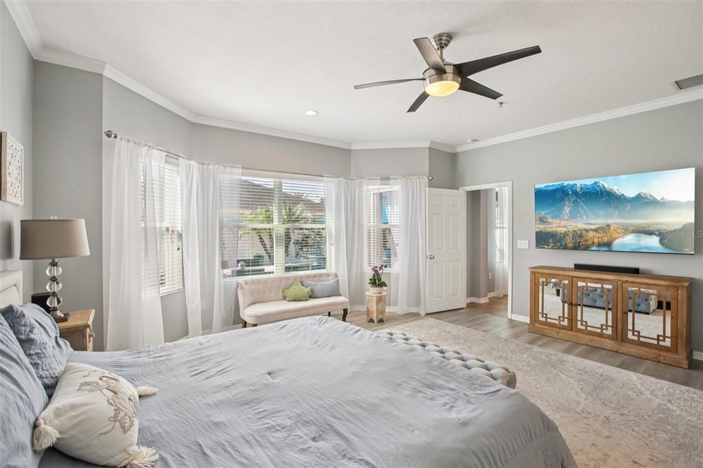 Bedroom, Interior, Recessed Lighting, Wood Texture Flooring