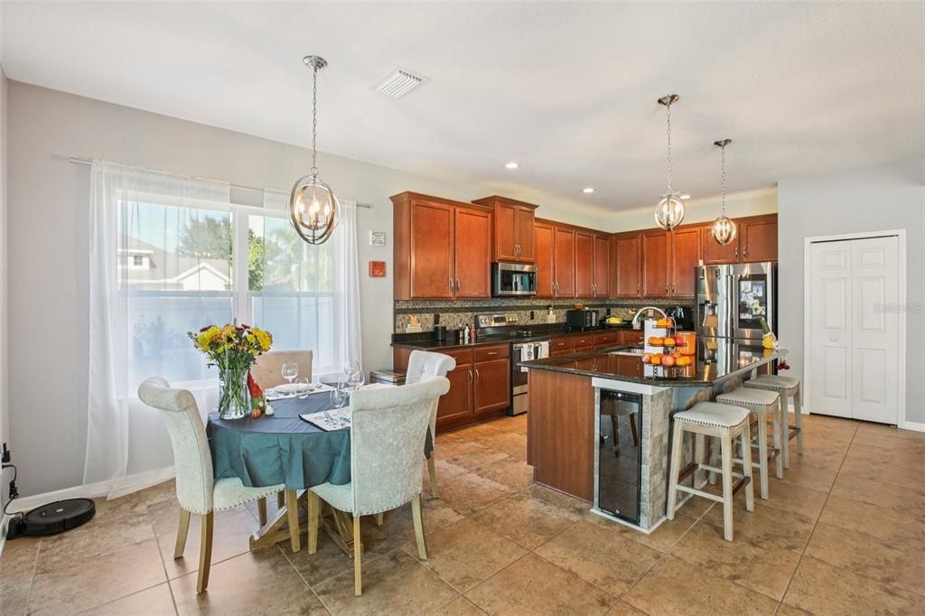 Dining room, Interior, Kitchen, Pendant Lights, Recessed Lighting, Stainless Steel Appliances