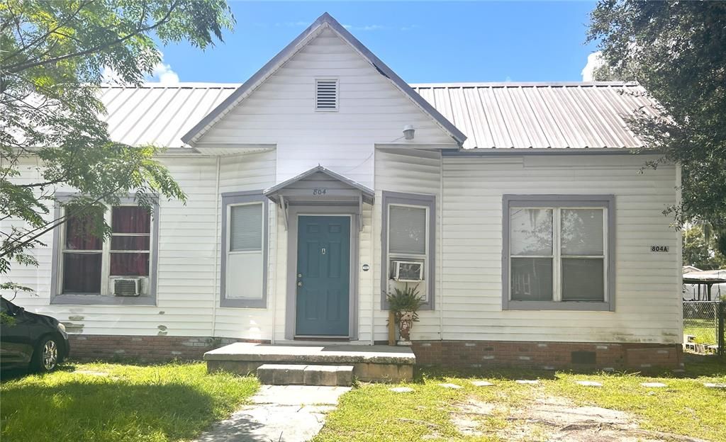 Exterior, Facade, Farmhouse