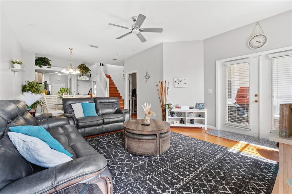 Interior, Kitchen, Living room, Pendant Lights, Wood Texture Flooring