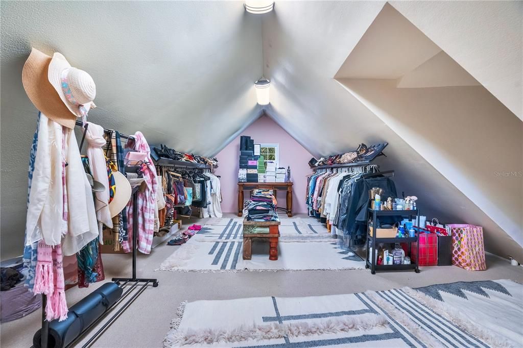 Interior, Walk-in Closets