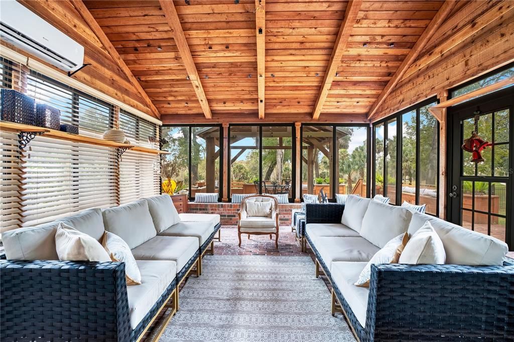 Interior, Living room, Sun Room, Wooden Beams, Wooden Ceilings, Wood Texture Flooring