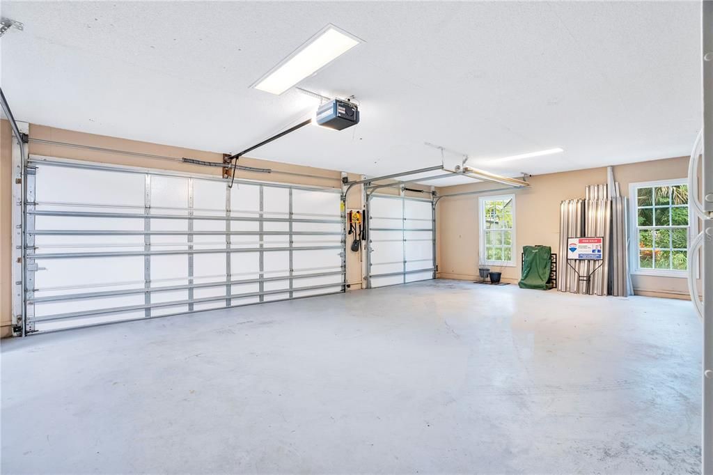 Garage, Interior, Recessed Lighting