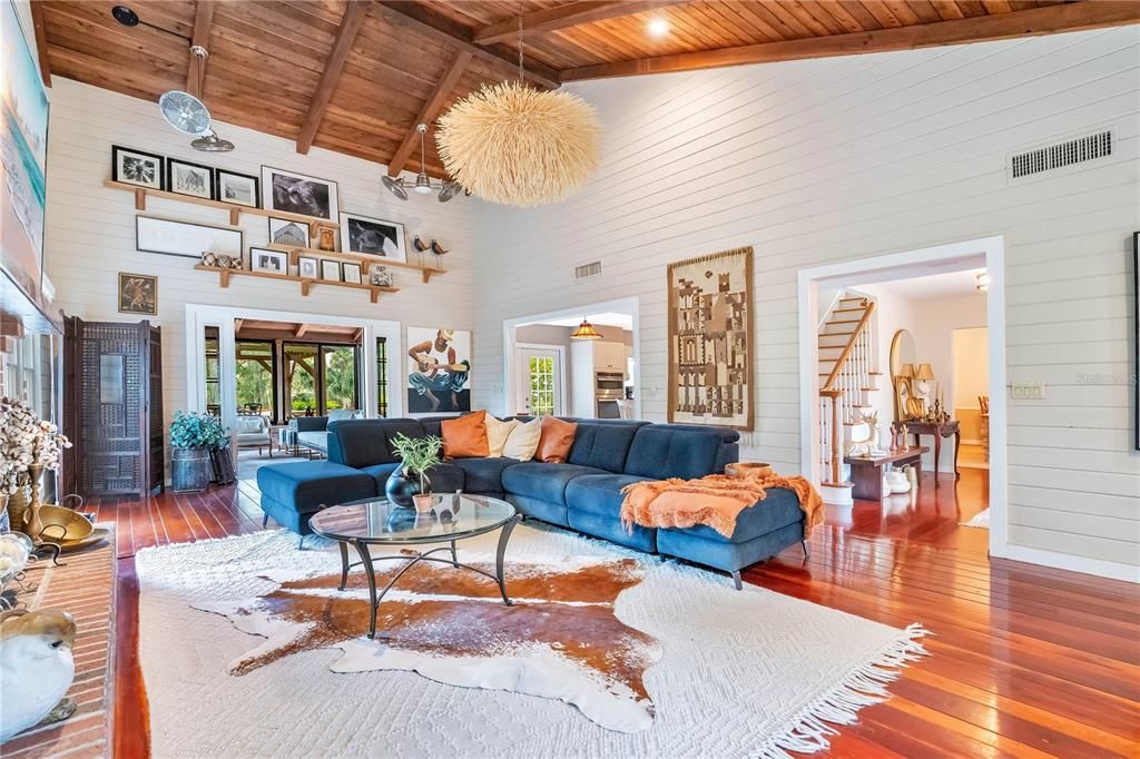 Interior, Living room, Pendant Lights, Recessed Lighting, Wooden Beams, Wooden Ceilings, Wood Texture Flooring
