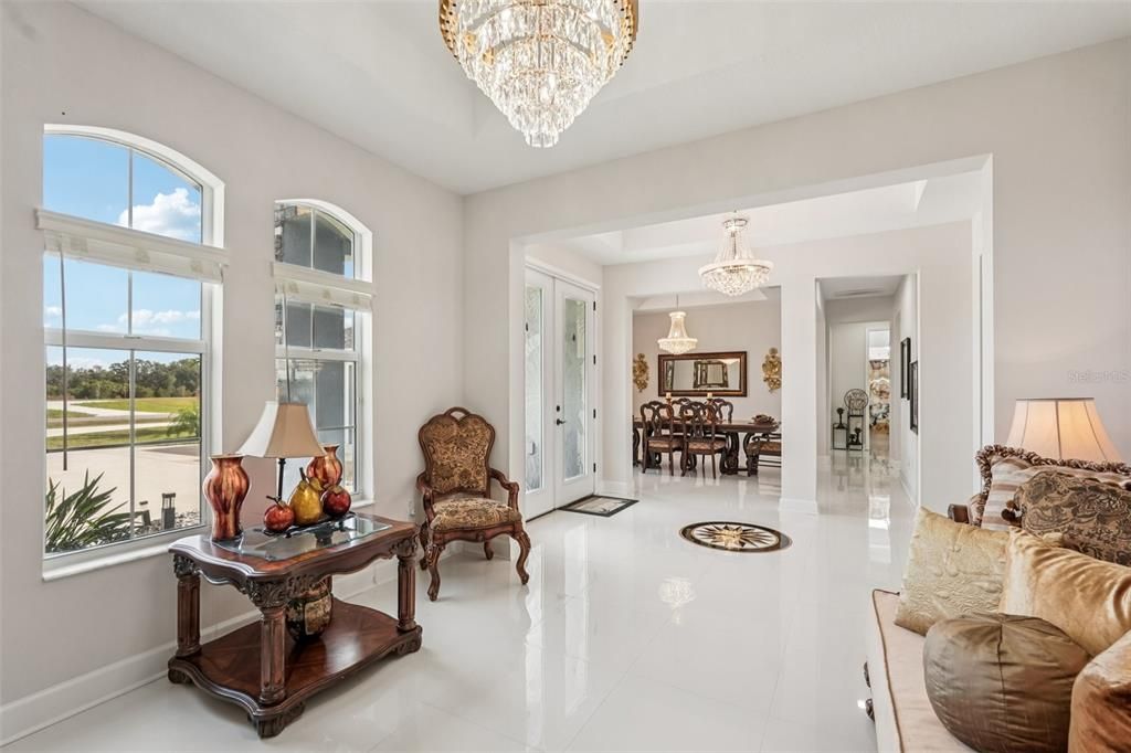 Chandelier, Dining room, Interior, Living room, Pendant Lights