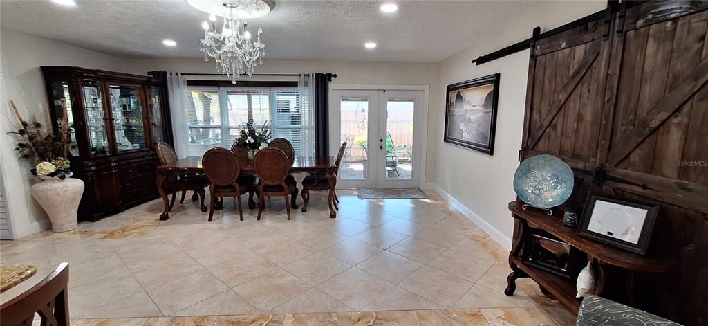 Chandelier, Dining room, Interior, Recessed Lighting