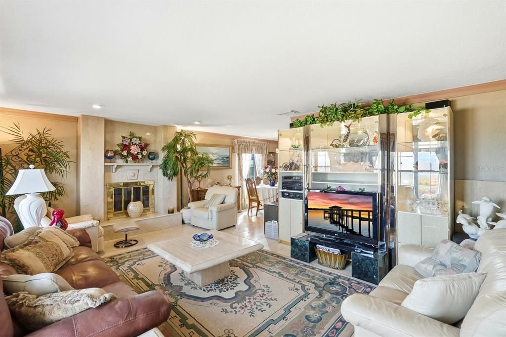 Fireplace, Interior, Living room, Recessed Lighting