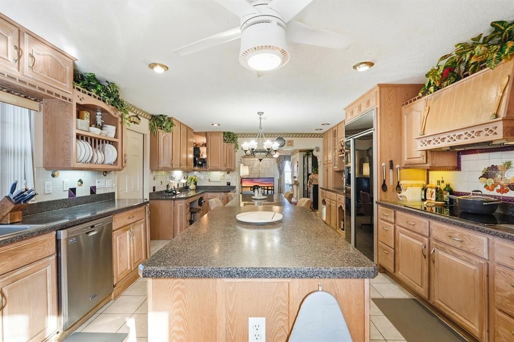 Chandelier, Interior, Kitchen, Recessed Lighting