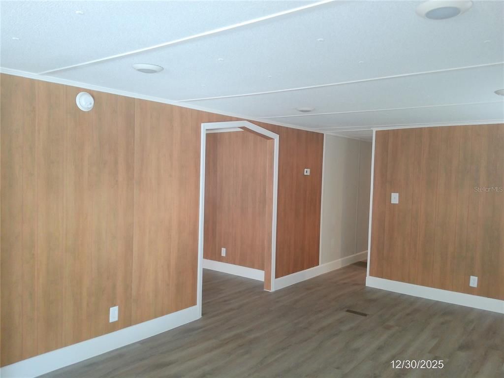 Empty room, Interior, Recessed Lighting, Wood Texture Flooring, Wooden Walls