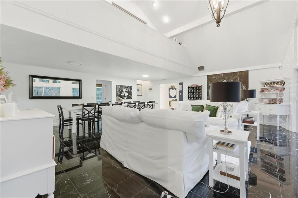 Dining room, Interior, Living room, Recessed Lighting