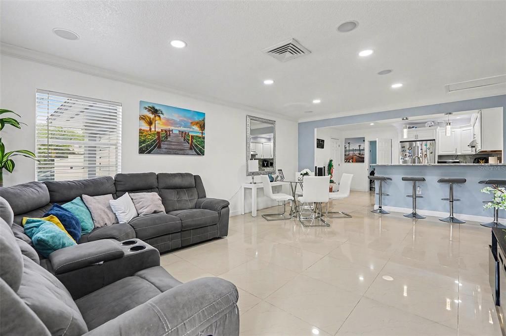 Dining room, Interior, Living room, Recessed Lighting