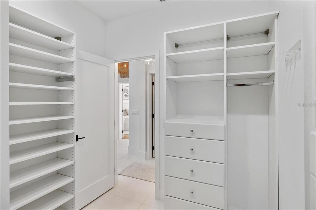 Interior, Walk-in Closets