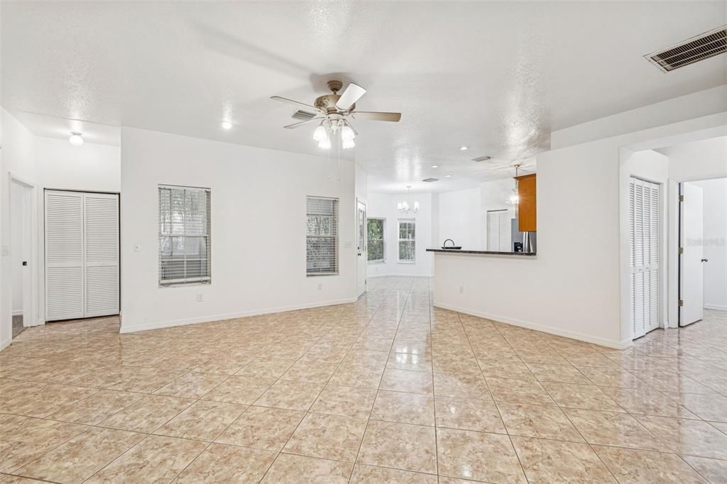 Empty room, Interior, Kitchen, Recessed Lighting