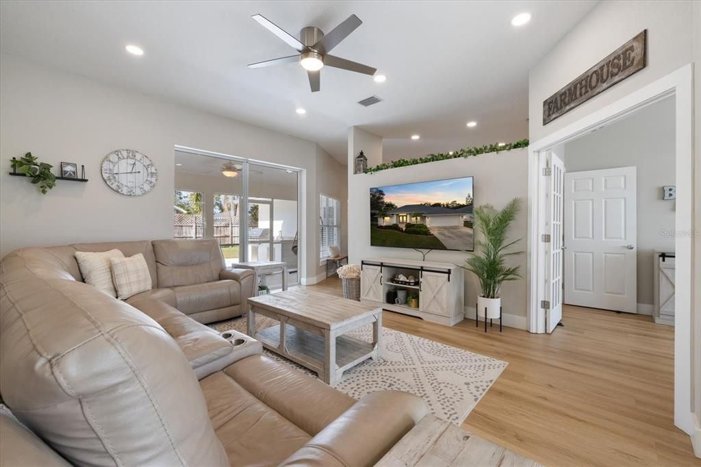 Interior, Living room, Recessed Lighting, Wood Texture Flooring