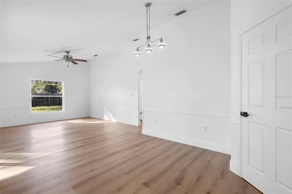 Empty room, Interior, Pendant Lights, Wood Texture Flooring