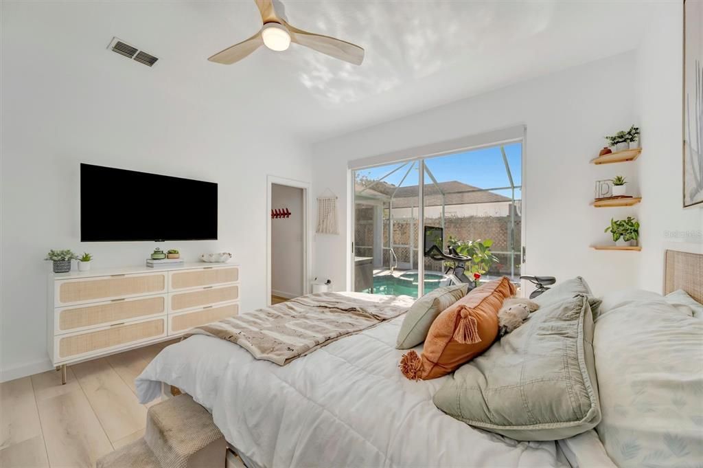 Bedroom, Interior, Pool, Wood Texture Flooring
