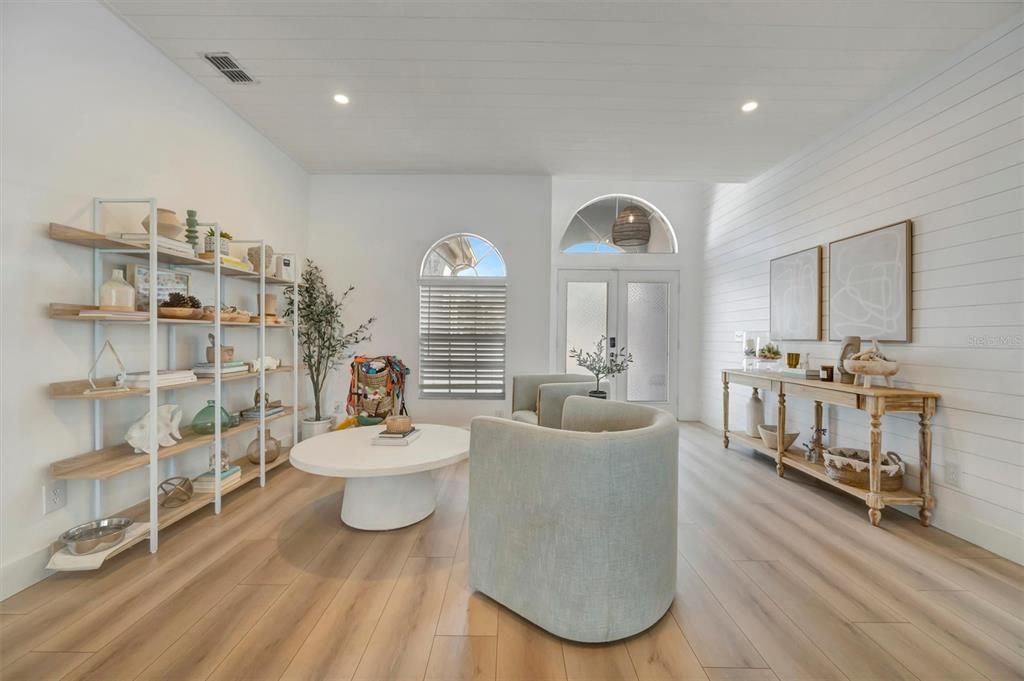 Interior, Recessed Lighting, Wood Texture Flooring