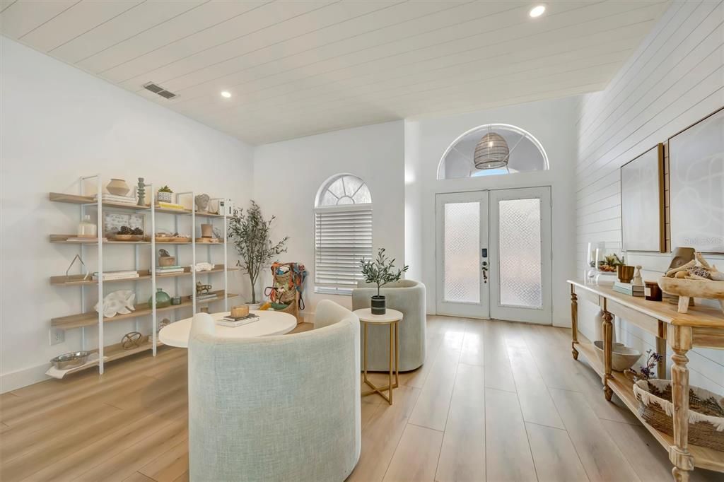 Interior, Recessed Lighting, Wood Texture Flooring