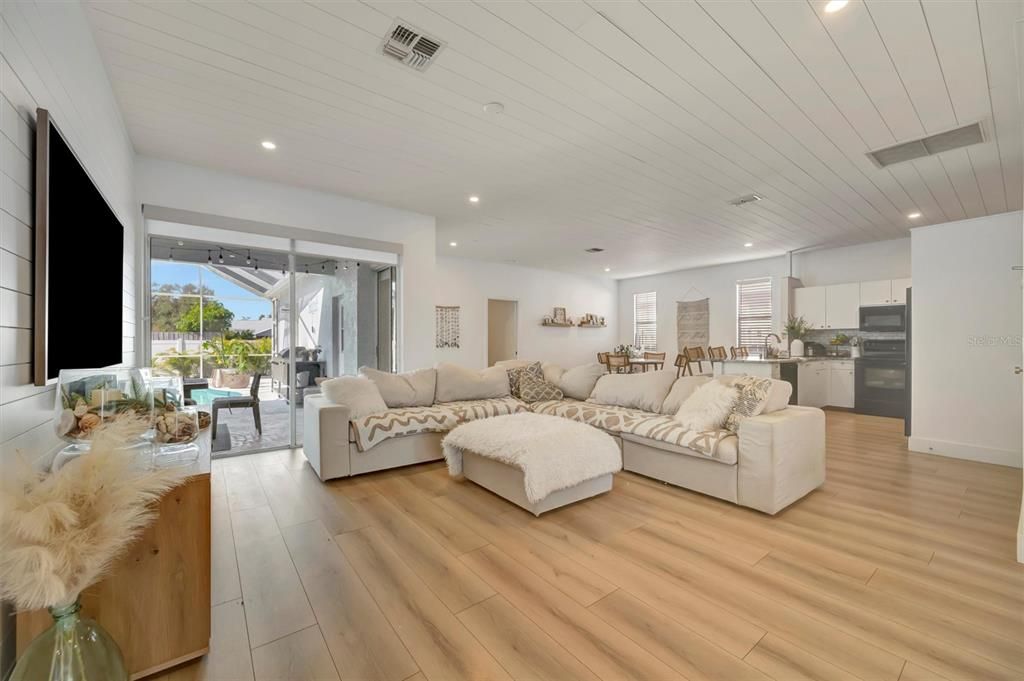 Interior, Kitchen, Living room, Recessed Lighting, Wood Texture Flooring