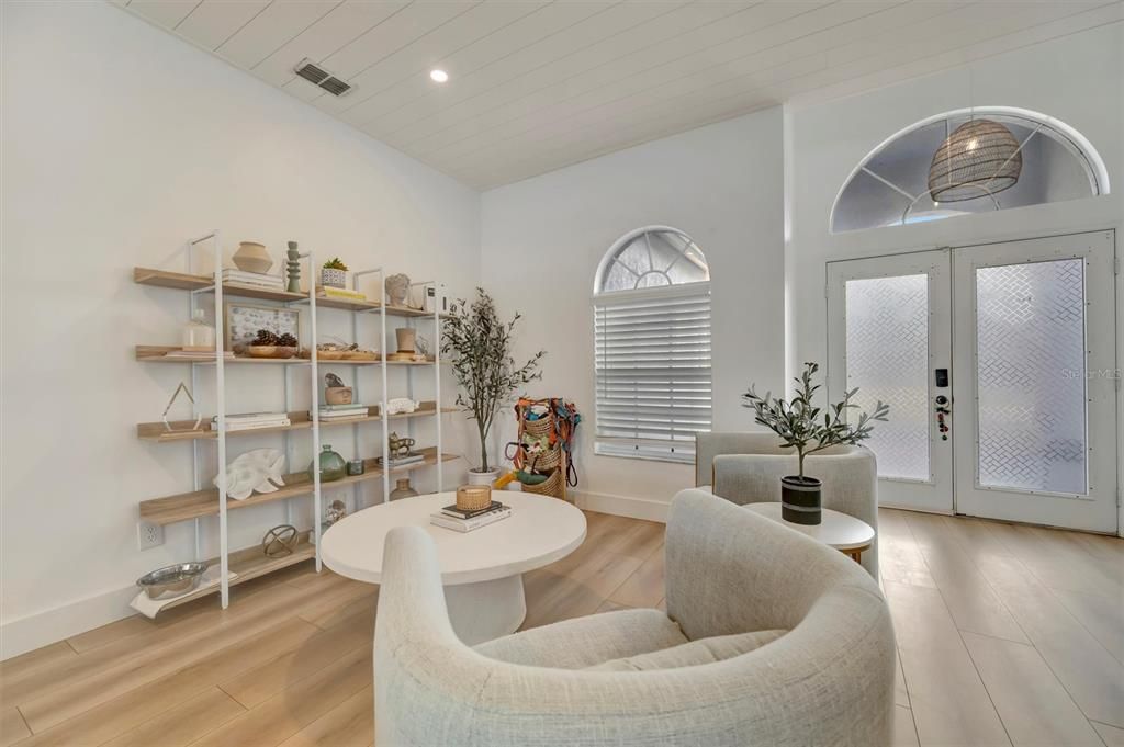 Interior, Recessed Lighting, Wood Texture Flooring