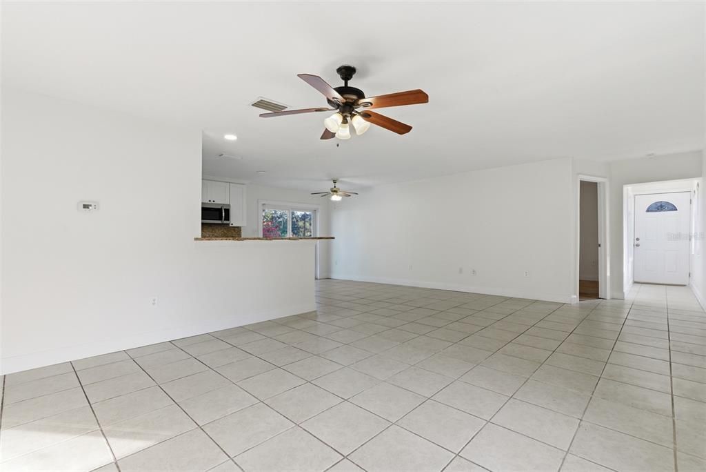 Empty room, Interior, Kitchen, Recessed Lighting