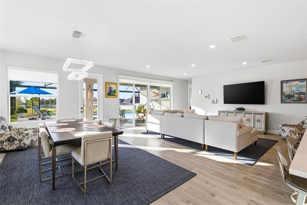 Dining room, Interior, Living room, Pendant Lights, Recessed Lighting, Wood Texture Flooring