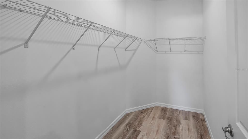 Interior, Walk-in Closets, Wood Texture Flooring
