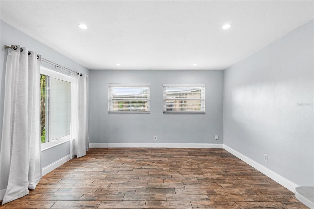 Empty room, Interior, Recessed Lighting, Wood Texture Flooring