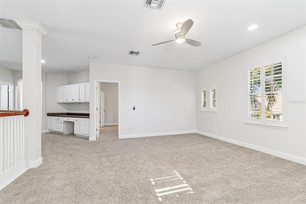 Empty room, Interior, Kitchen, Recessed Lighting