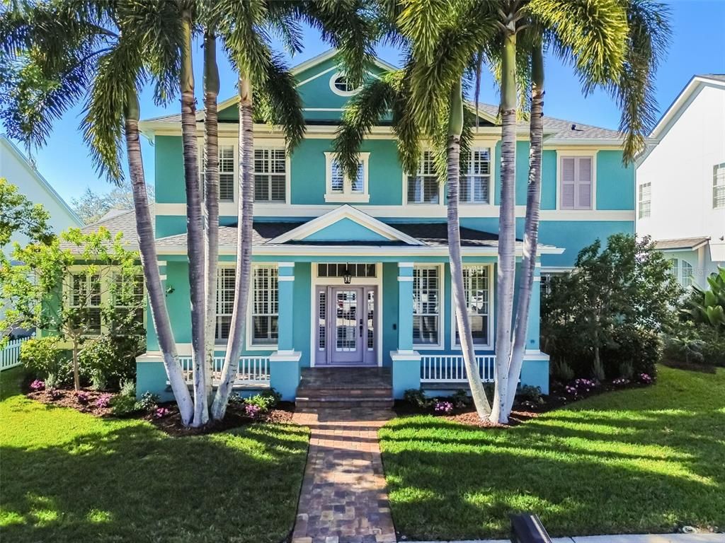 Exterior, Facade, Georgian