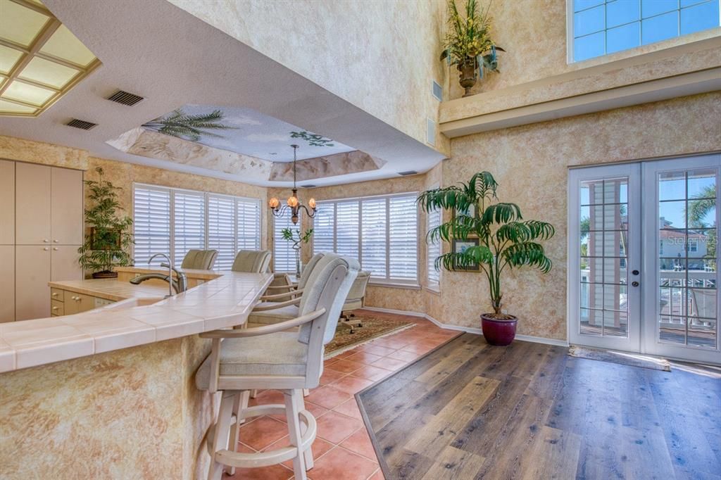 Chandelier, Dining room, Interior, Pendant Lights, Wood Texture Flooring