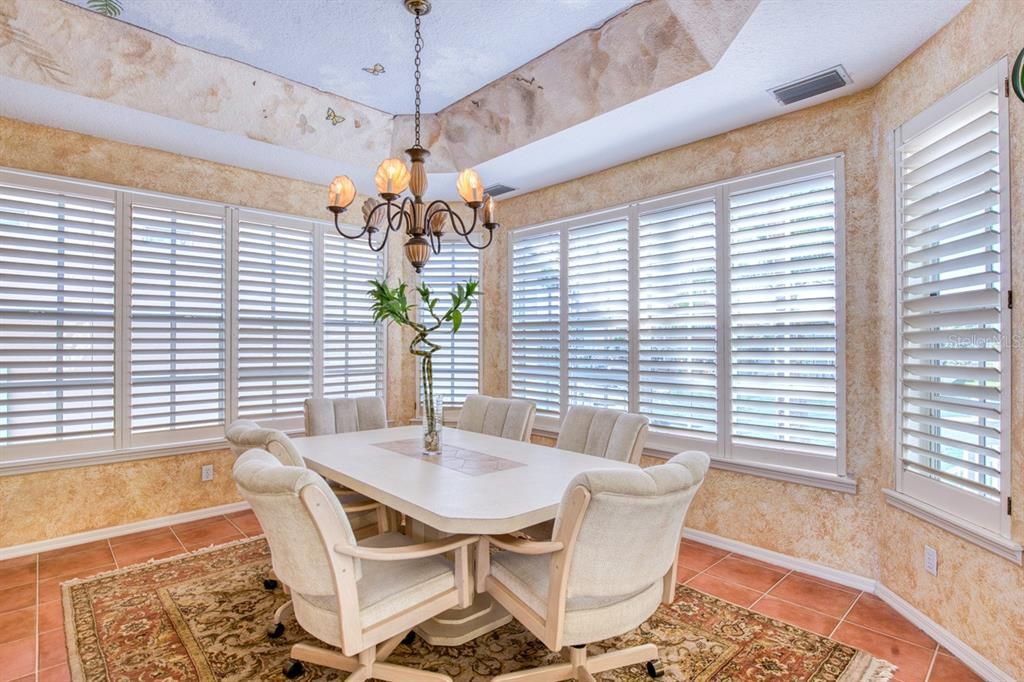 Chandelier, Dining room, Interior