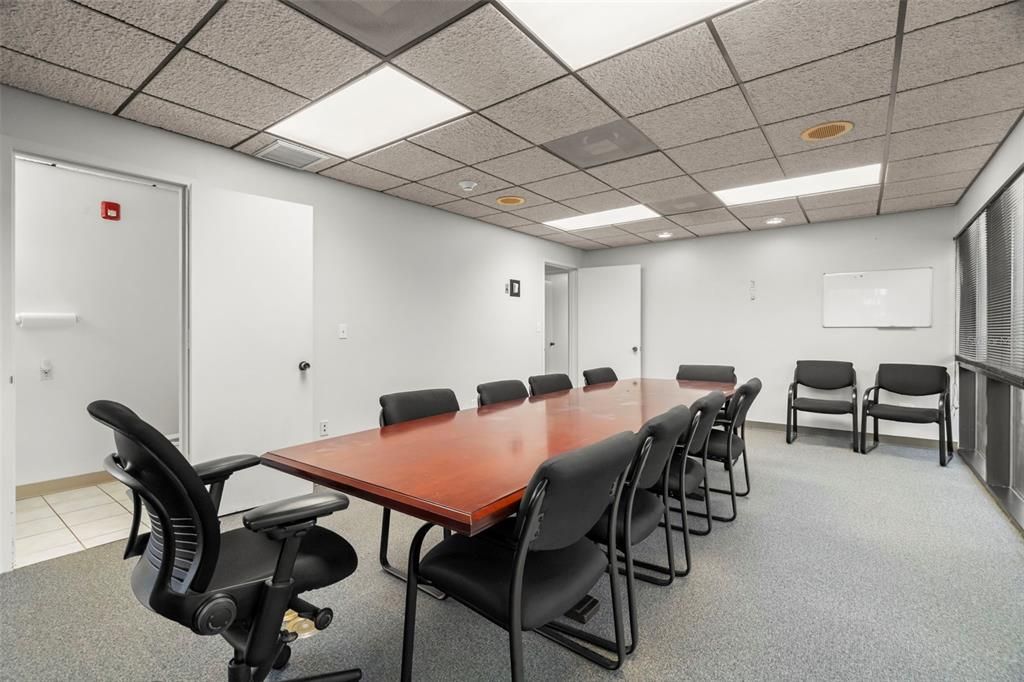 Dining room, Interior, Recessed Lighting