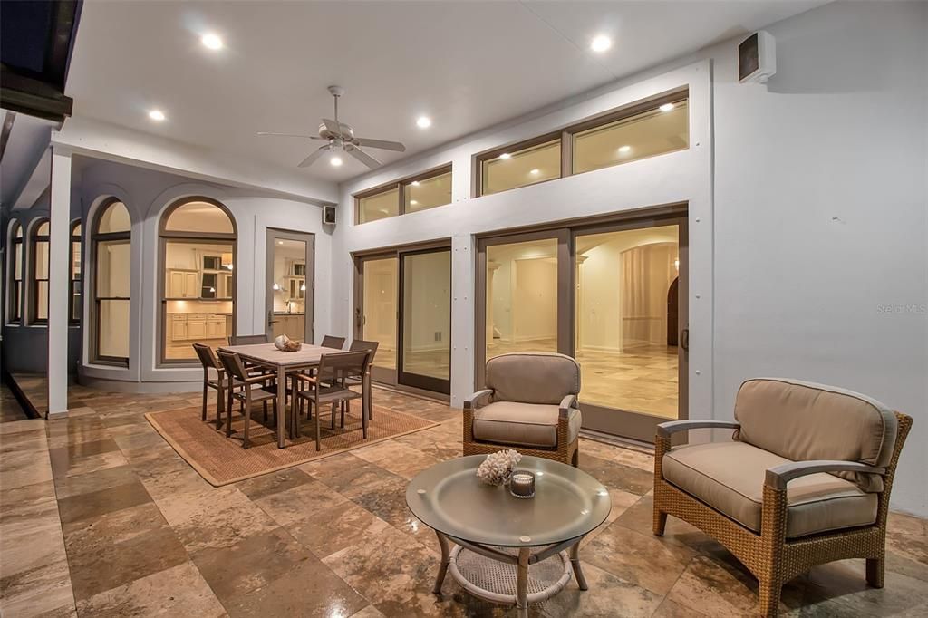 Dining room, Interior, Recessed Lighting