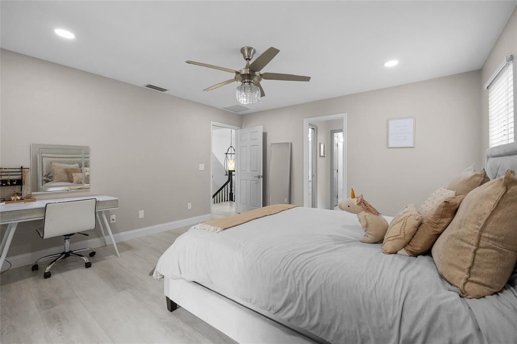 Bedroom, Home Office, Interior, Recessed Lighting, Wood Texture Flooring